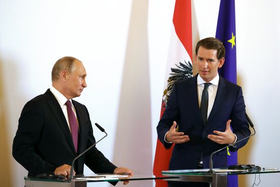 Vladimir Putin pays working visit to Austria