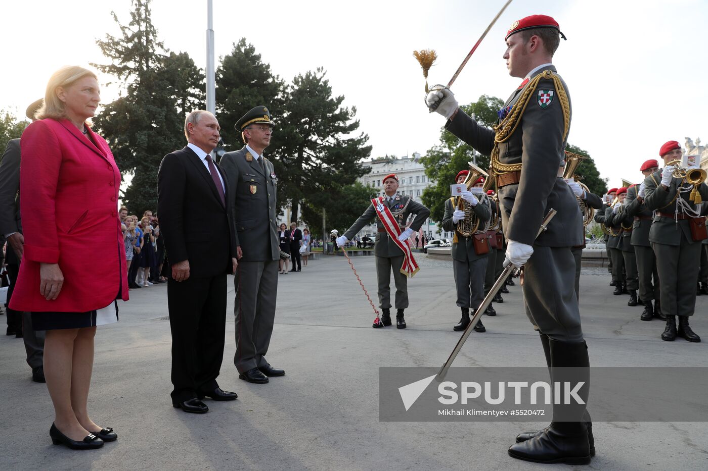 Vladimir Putin pays working visit to Austria