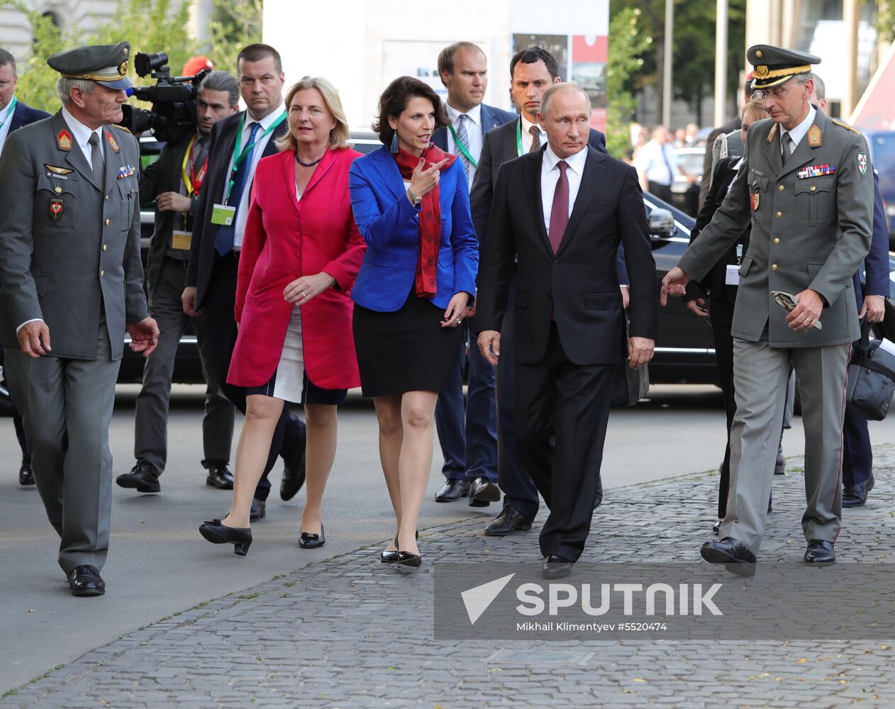 Vladimir Putin pays working visit to Austria