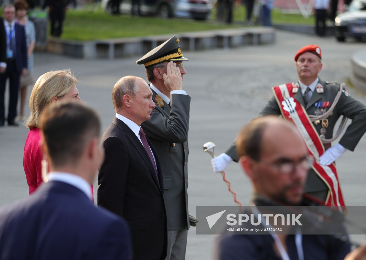 Vladimir Putin pays working visit to Austria