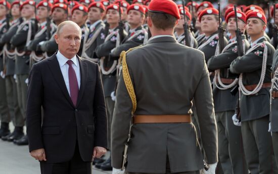 Vladimir Putin pays working visit to Austria