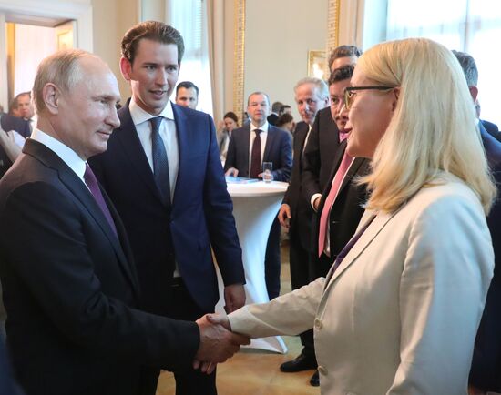 Vladimir Putin pays working visit to Austria