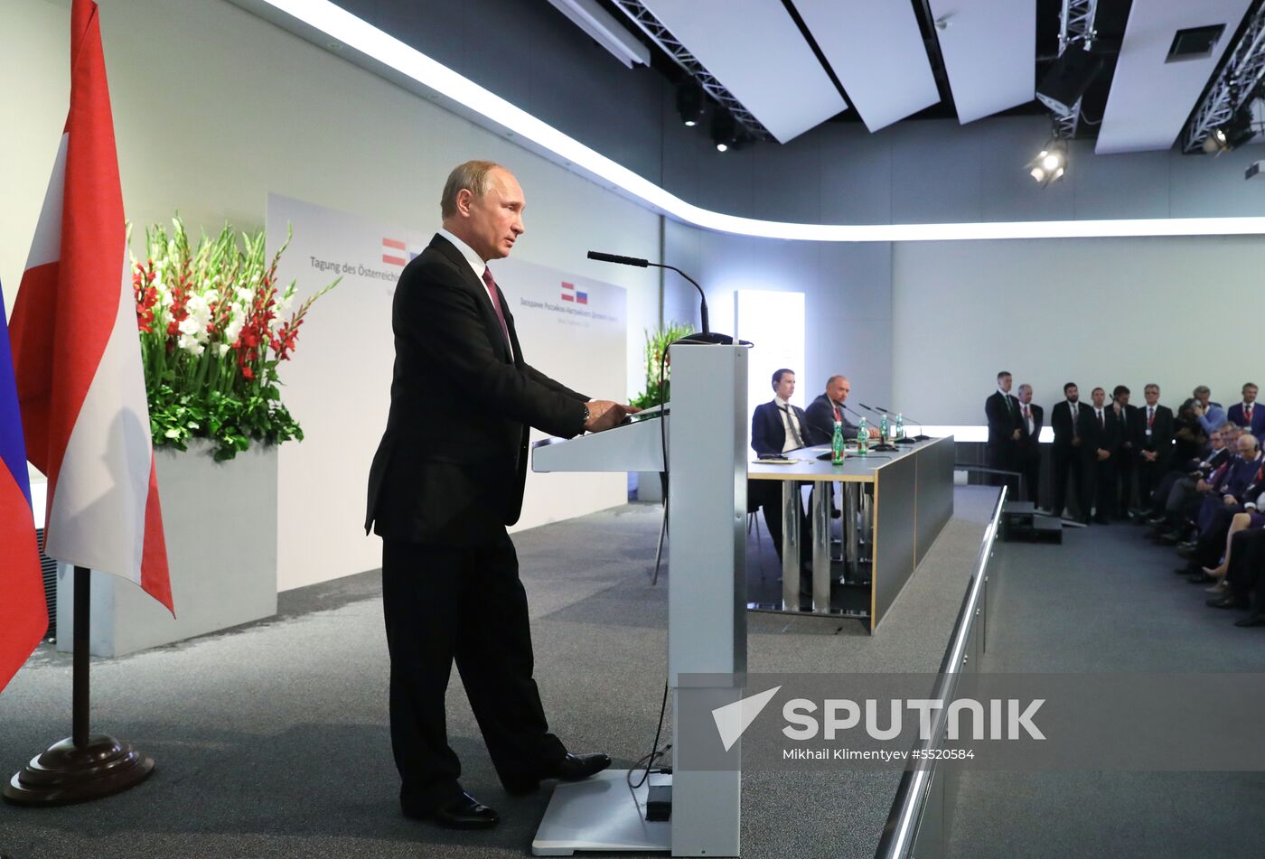 Vladimir Putin pays working visit to Austria