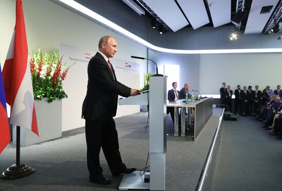 Vladimir Putin pays working visit to Austria