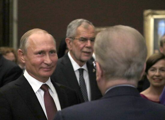 Vladimir Putin pays working visit to Austria