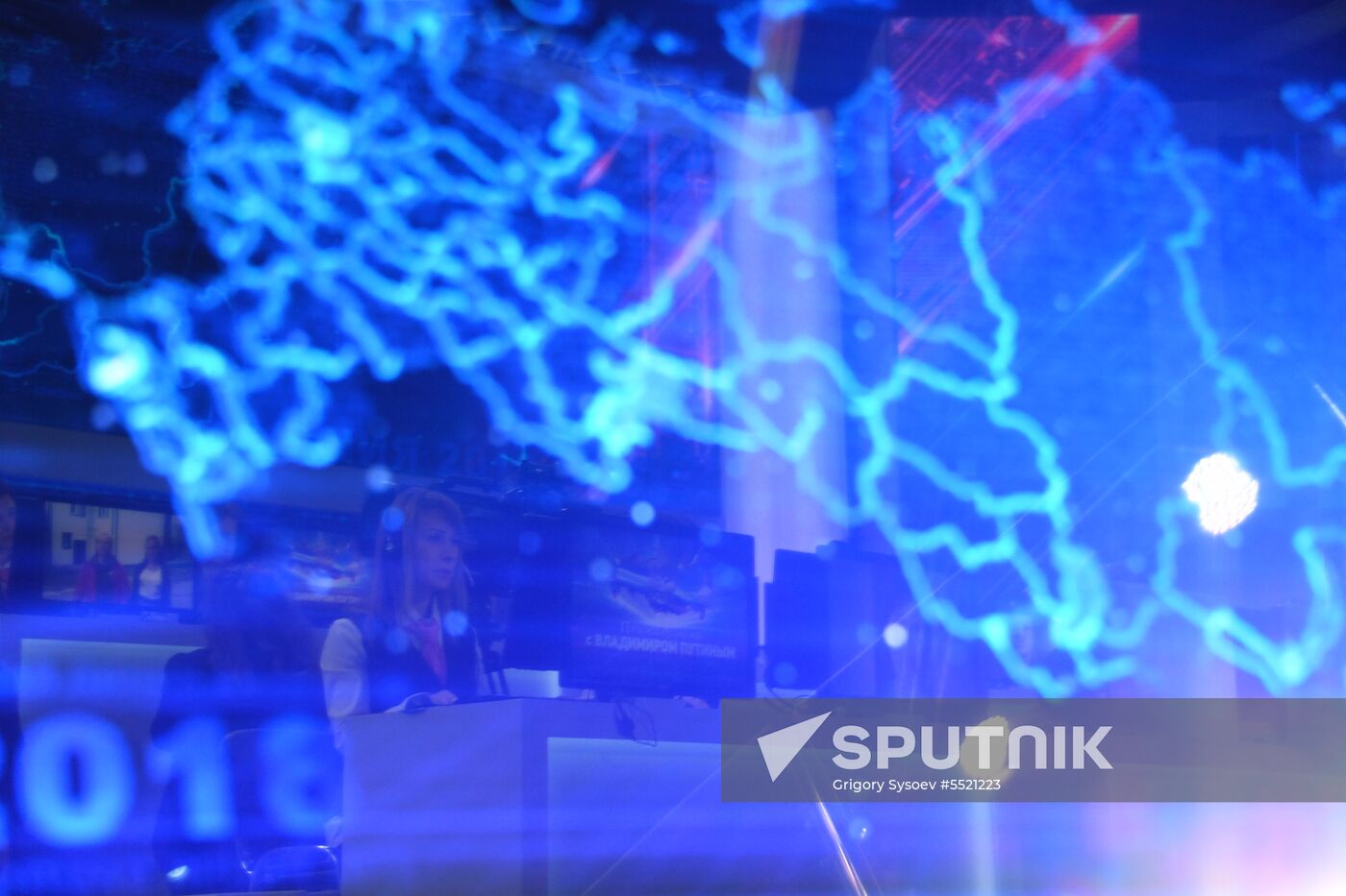 Call center of Direct Line with President Vladimir Putin in Gostiny Dvor