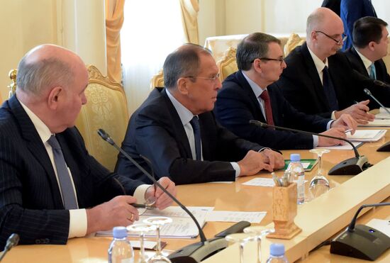 Russian, Armenian Foreign Ministers Lavrov and Mnatsakanian meet