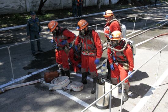 Fire tactics competition finals in Donetsk People's Republic