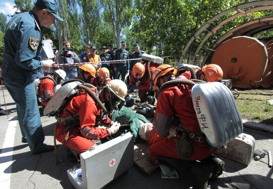 Fire tactics competition finals in Donetsk People's Republic