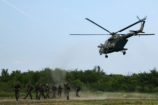 Special tactic drill in Southern Military District