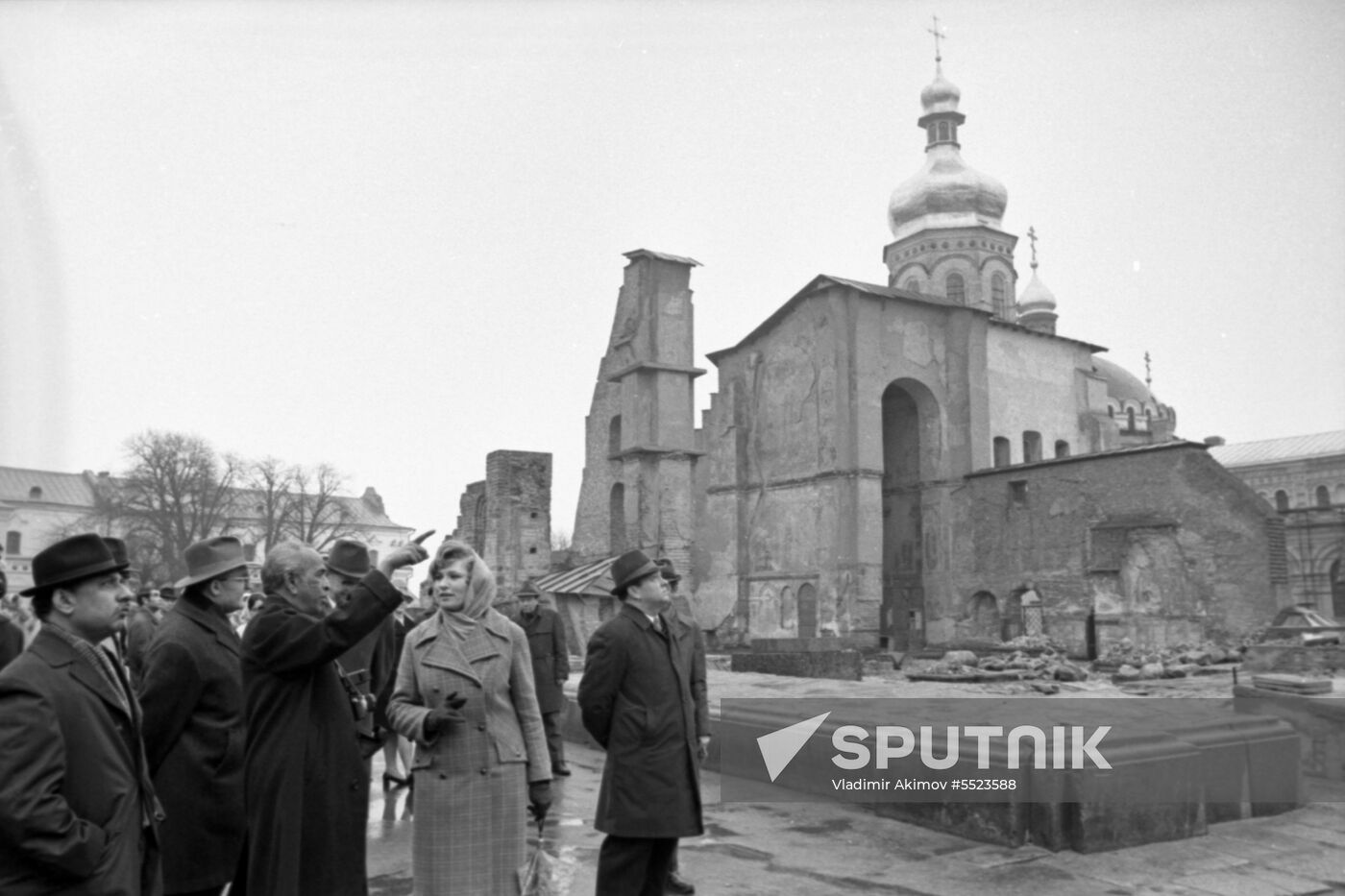 Minister for Foreign Affairs of Singapore Sinnathamby Rajaratnam on visit to USSR