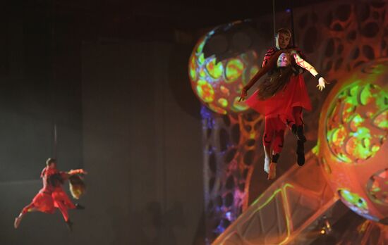 A Midsummer Night's Dream musical premieres at Moskvarium