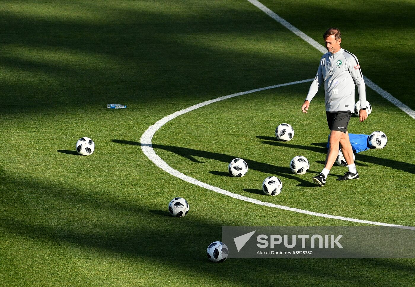 Russia World Cup Saudi Arabia Training