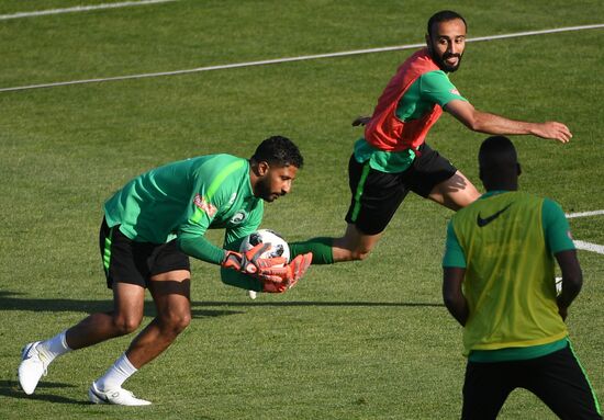 Russia World Cup Saudi Arabia Training