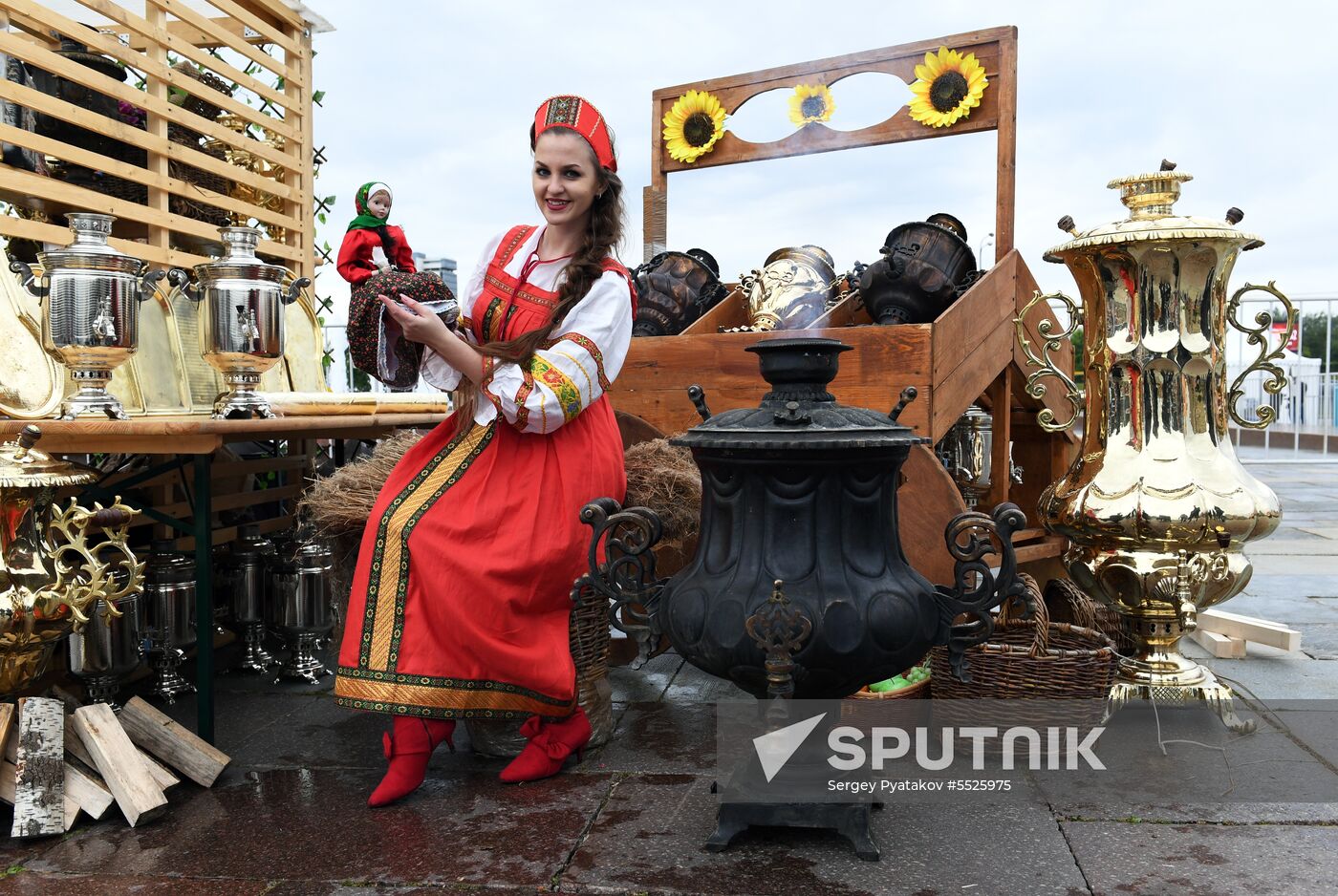Russian hospitality holiday Samovarfest