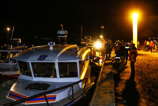 Catamaran collides with barge outside Volgograd