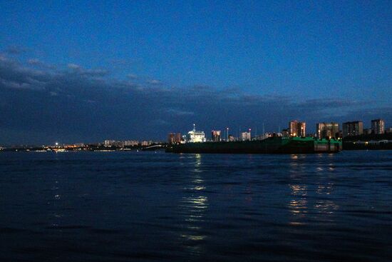 Catamaran collides with barge outside Volgograd