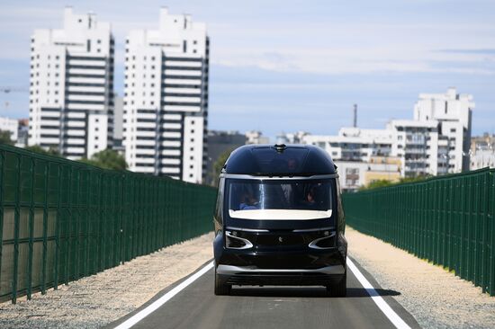 Kamaz presents SHUTTLE unmanned electric bus