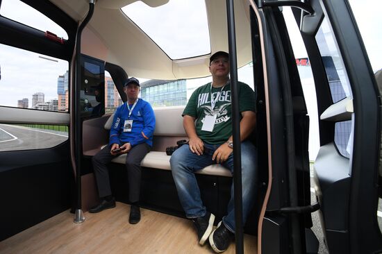 Kamaz presents SHUTTLE unmanned electric bus