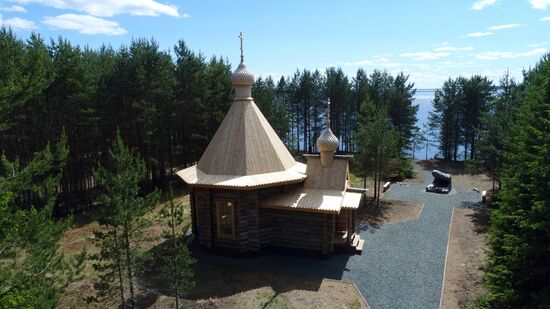 Chapel on Lake Syamozero in Karelia in memory of children killed in storm in 2016