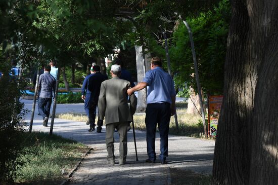 Residents of Yevpatoria