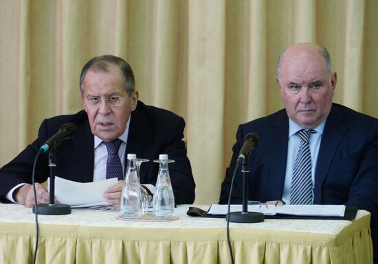 Foreign Minister Sergei Lavrov meets with representatives of Russian NGOs