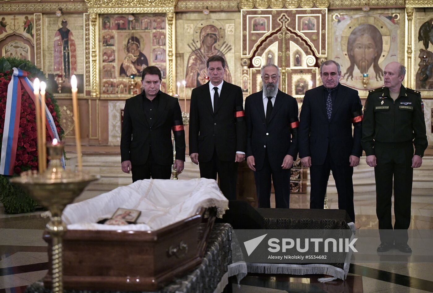 Memorial service for film director Stanislav Govorukhin