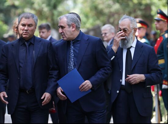 Memorial service for film director Stanislav Govorukhin