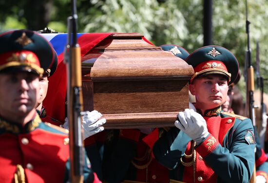 Memorial service for film director Stanislav Govorukhin