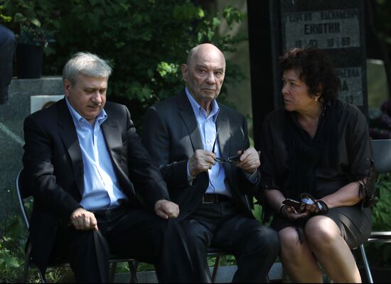 Memorial service for film director Stanislav Govorukhin