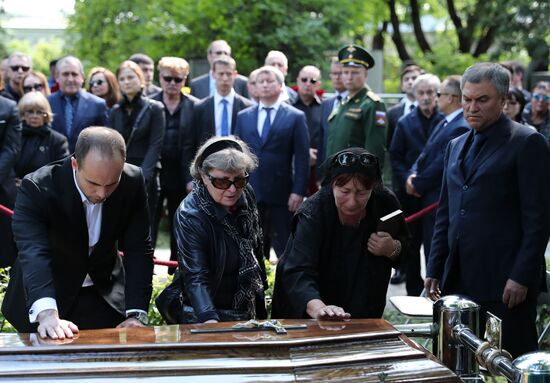 Memorial service for film director Stanislav Govorukhin