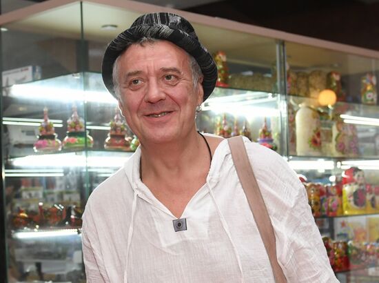 Don't Say 'Goodbye' film premiere