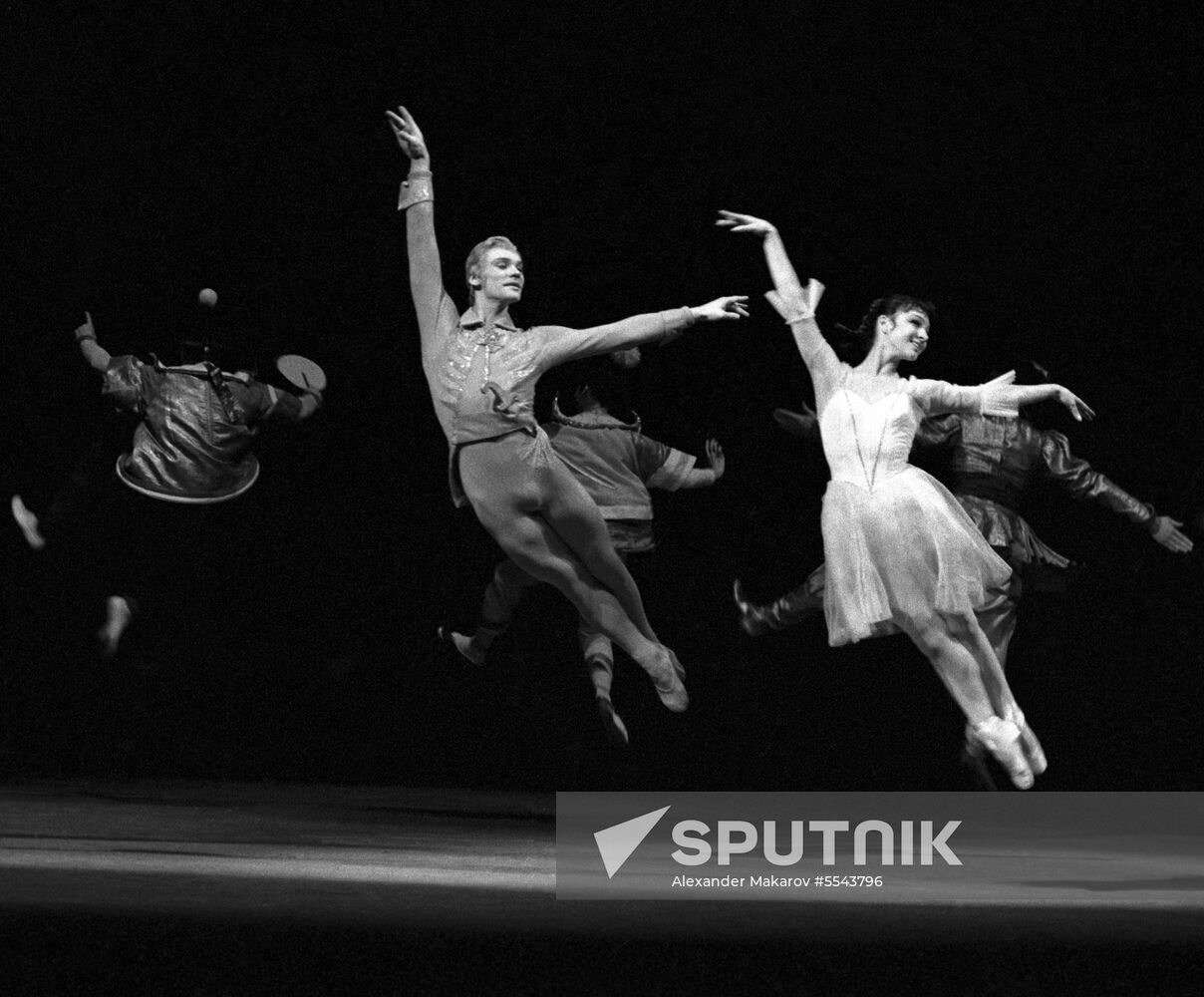Ballet dancer Yekaterina Maksimova and Vladimir Vasilyev
