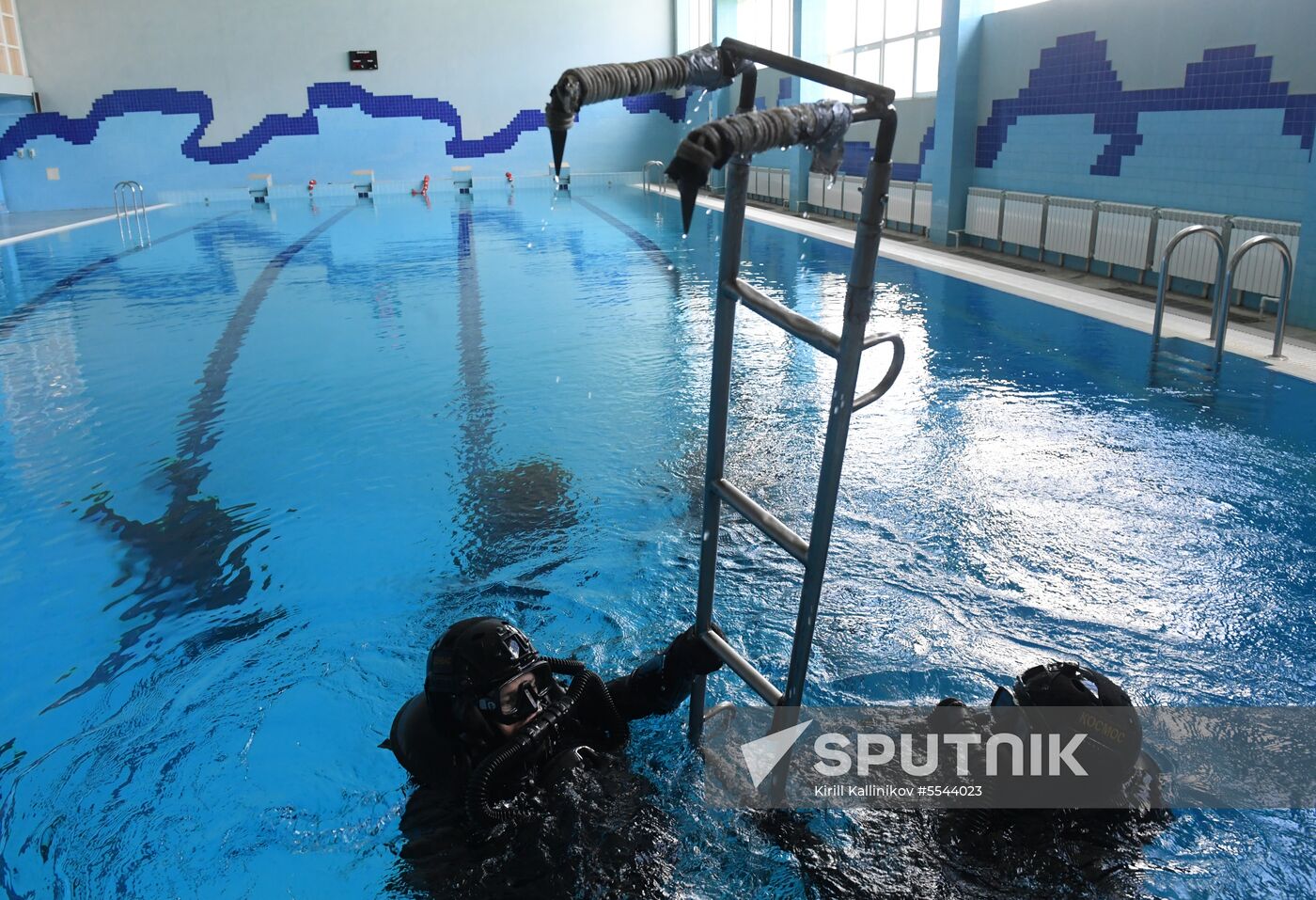 Combat swimmers train at Federal Security Service Special Task Force Center