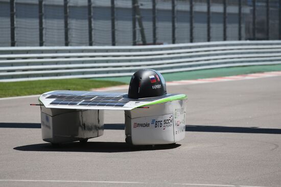Testing of Russia's first sunmobile