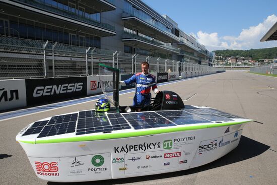 Testing of Russia's first sunmobile