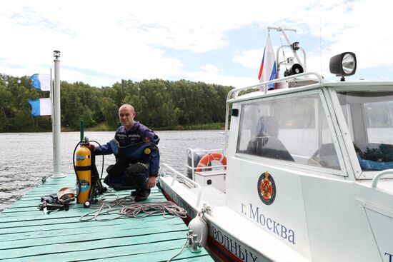 Moscow search and rescue patrol at work