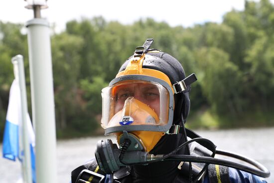 Moscow search and rescue patrol at work