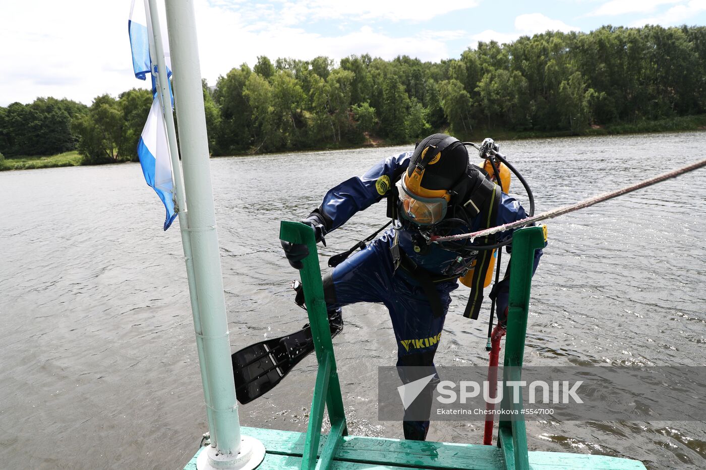 Moscow search and rescue patrol at work