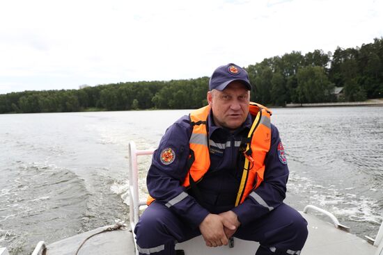 Moscow search and rescue patrol at work