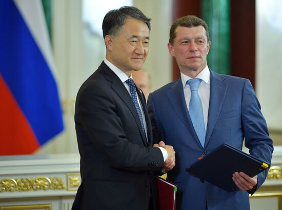 Russian President Vladimir Putin meets with President of Republic of Korea Moon Jae-in