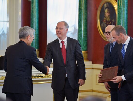 Russian President Vladimir Putin meets with President of Republic of Korea Moon Jae-in