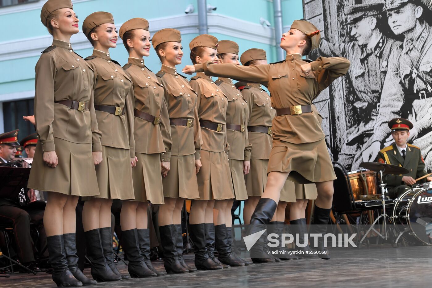June 22, 1941. Moscow. Belorussky Railway Station patriotic campaign