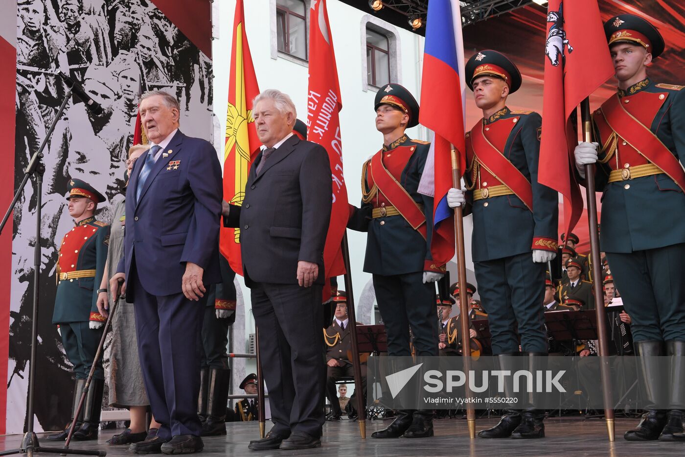 June 22, 1941. Moscow. Belorussky Railway Station patriotic campaign
