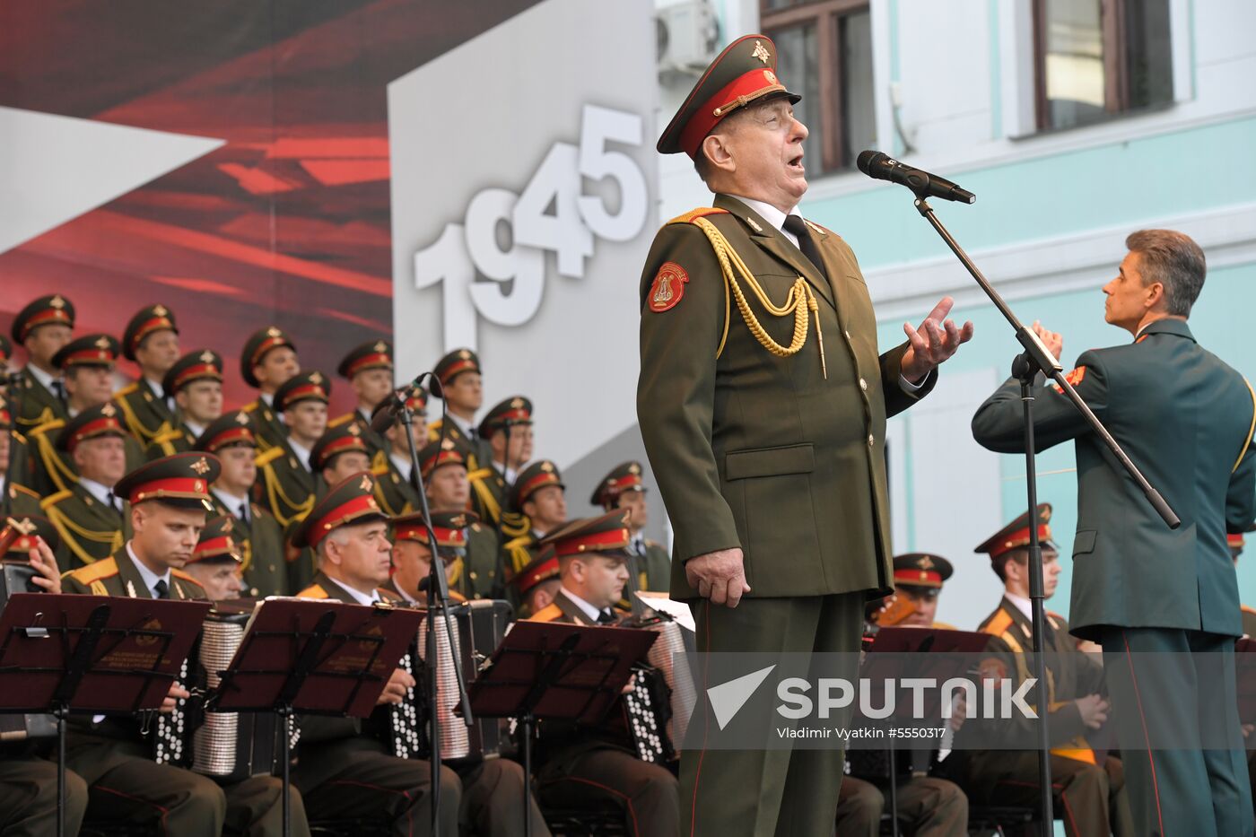 June 22, 1941. Moscow. Belorussky Railway Station patriotic campaign