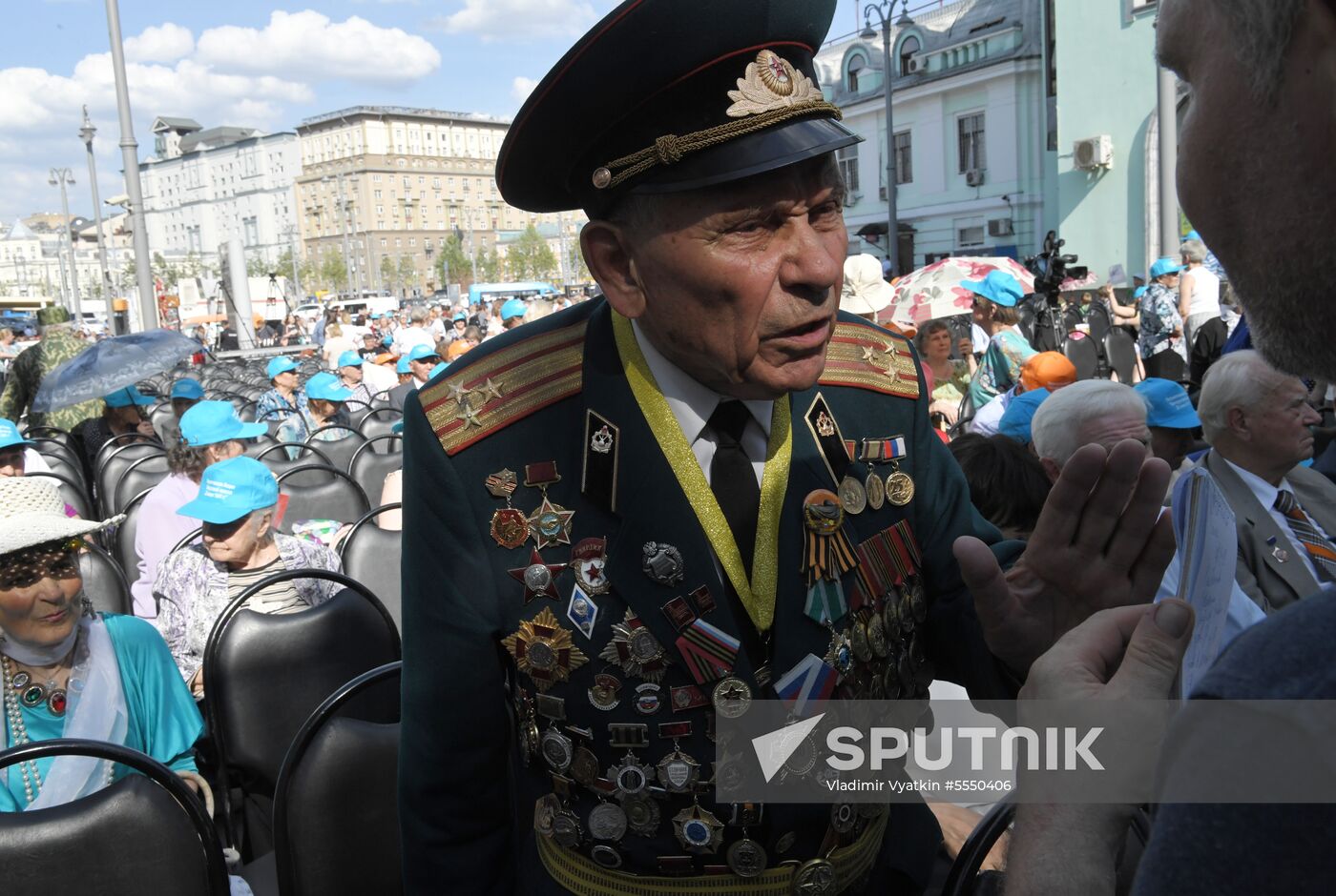 June 22, 1941. Moscow. Belorussky Railway Station patriotic campaign