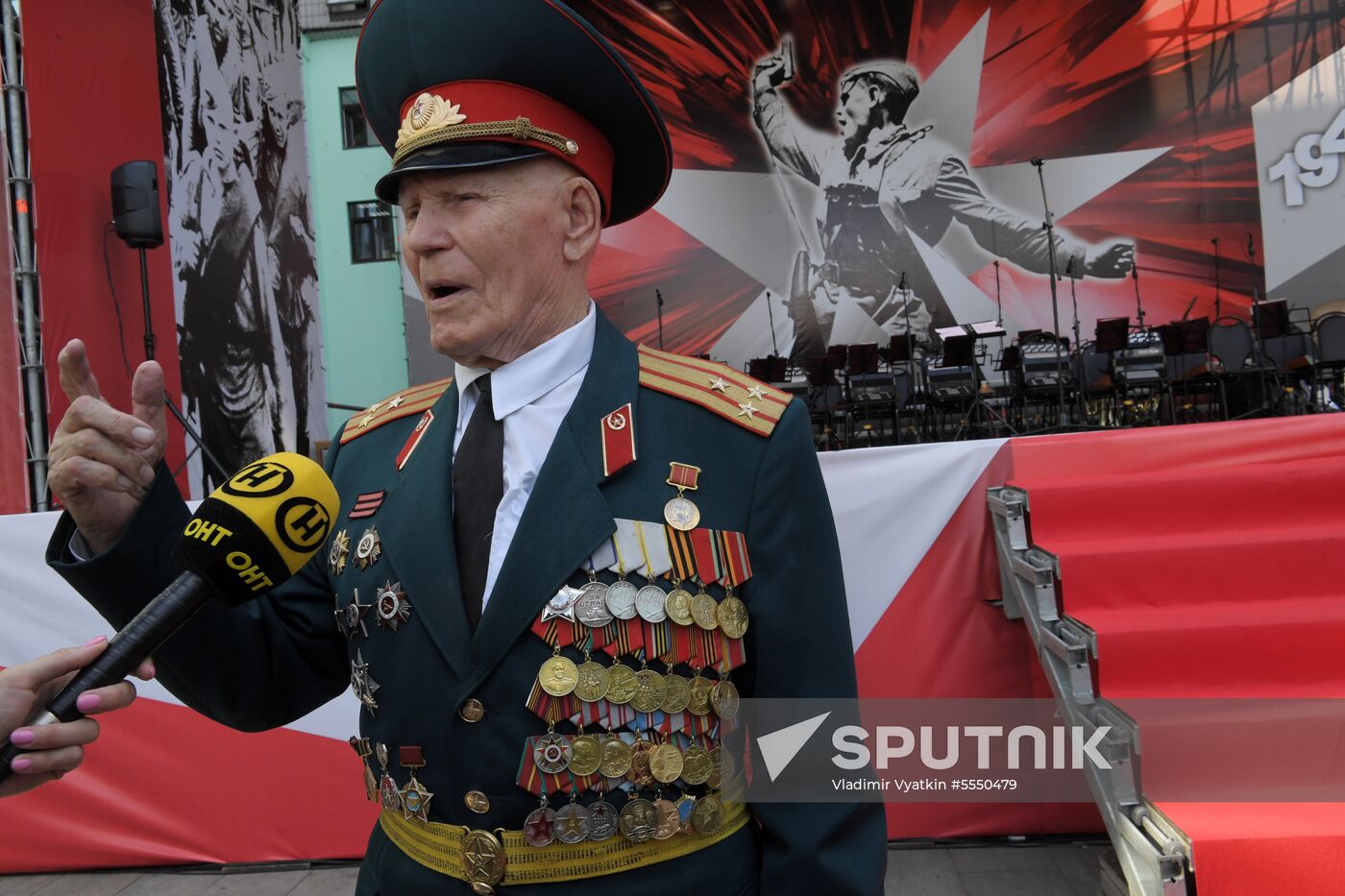 June 22, 1941. Moscow. Belorussky Railway Station patriotic campaign