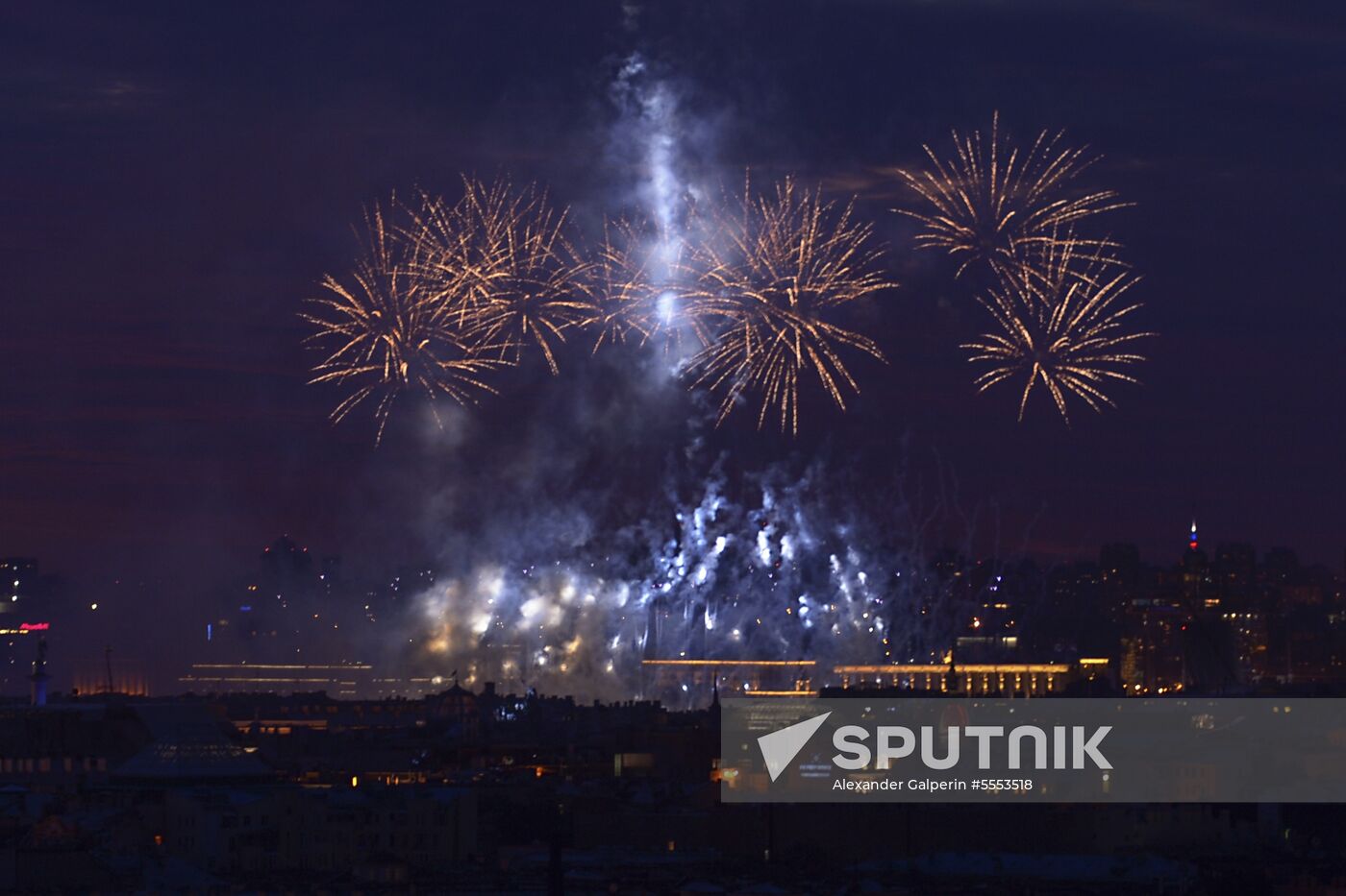 Scarlet Sails festival for high school graduates in St. Petersburg