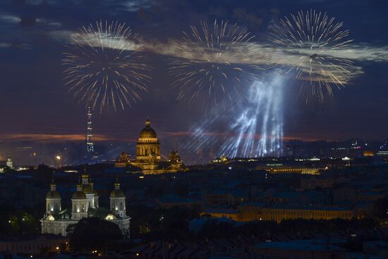 Scarlet Sails festival for high school graduates in St. Petersburg
