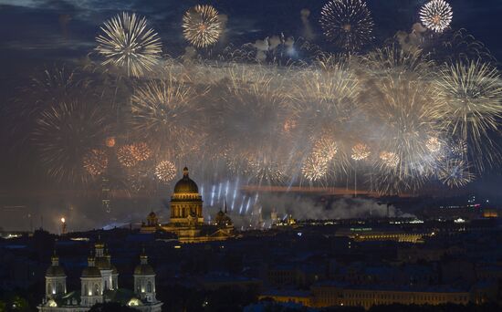 Scarlet Sails festival for high school graduates in St. Petersburg